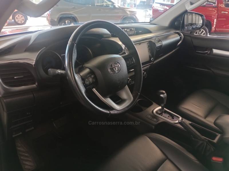 TOYOTA - HILUX - 2019/2020 - Branca - R$ 222.000,00