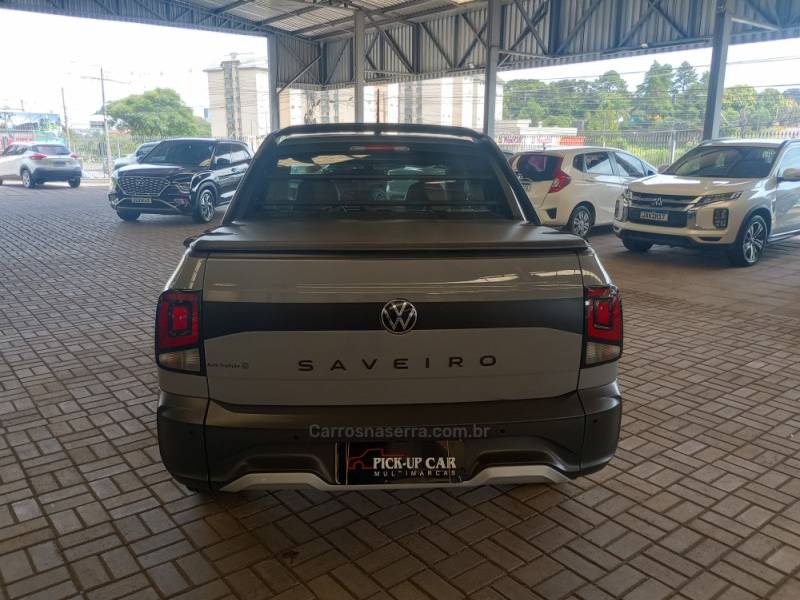 VOLKSWAGEN - SAVEIRO - 2023/2024 - Cinza - R$ 116.000,00