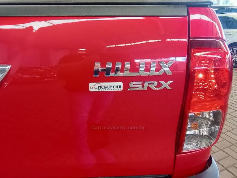 TOYOTA - HILUX - 2016/2016 - Vermelha - R$ 203.000,00