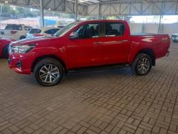 TOYOTA - HILUX - 2020/2020 - Vermelha - R$ 222.000,00