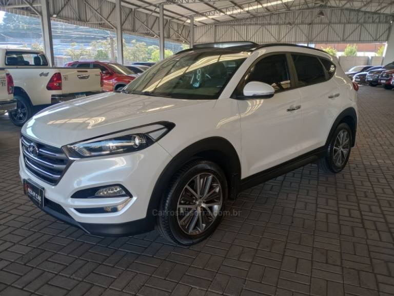 HYUNDAI - TUCSON - 2017/2018 - Branca - R$ 112.000,00