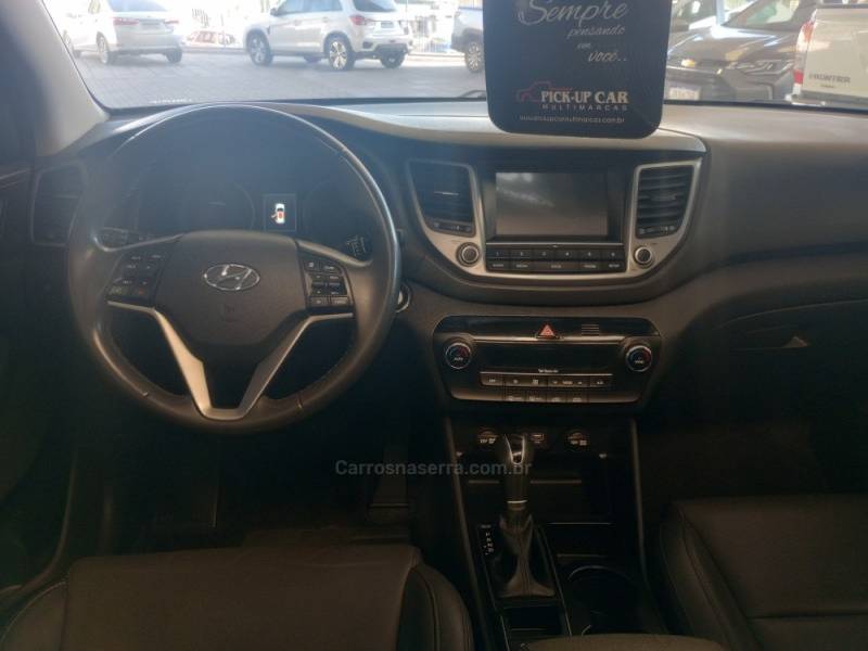 HYUNDAI - TUCSON - 2017/2018 - Branca - R$ 115.000,00