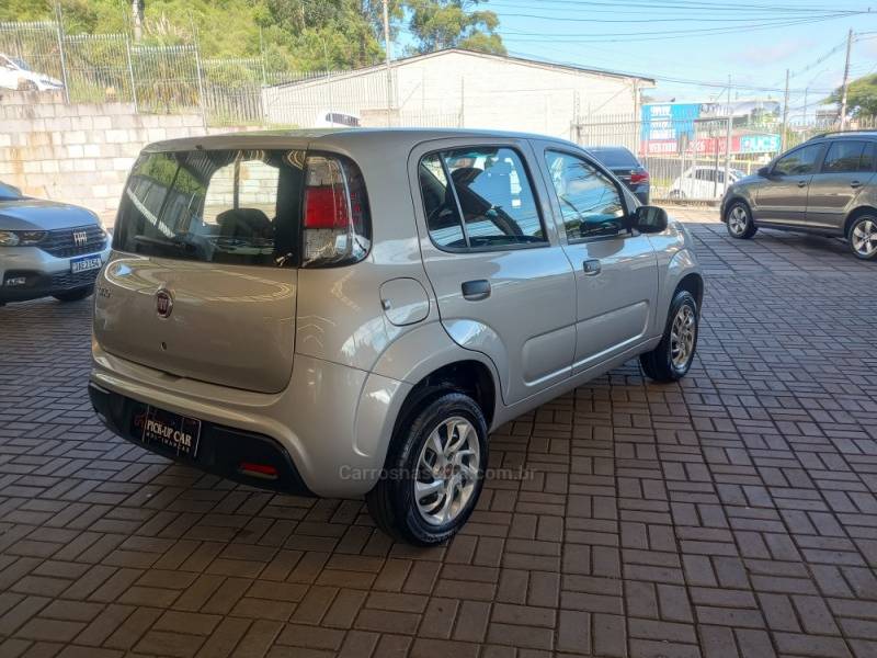 FIAT - UNO - 2021/2021 - Prata - R$ 53.000,00