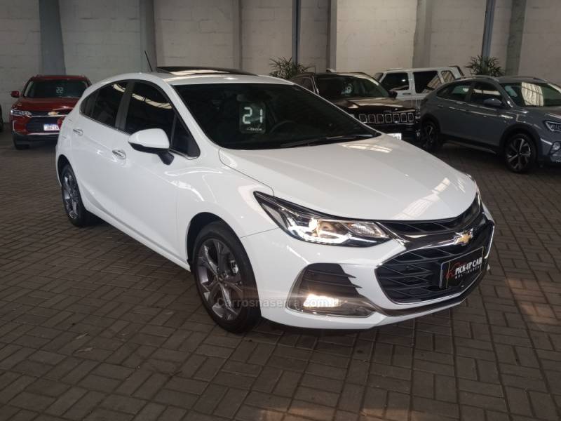 CHEVROLET - CRUZE - 2021/2021 - Branca - R$ 133.000,00