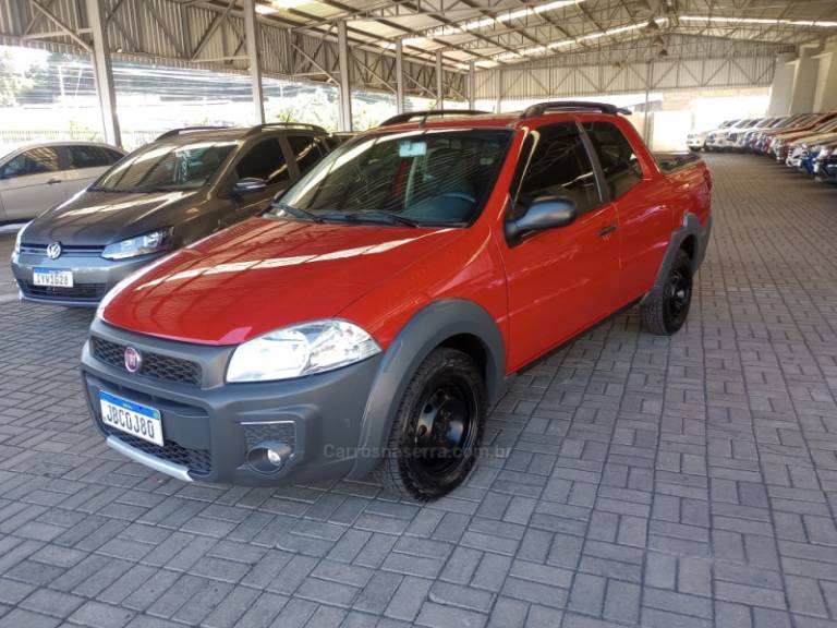 FIAT - STRADA - 2015/2015 - Vermelha - R$ 63.000,00