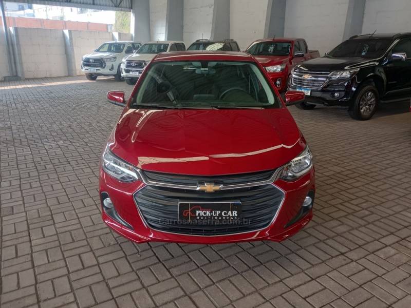 CHEVROLET - ONIX - 2023/2024 - Vermelha - R$ 86.000,00