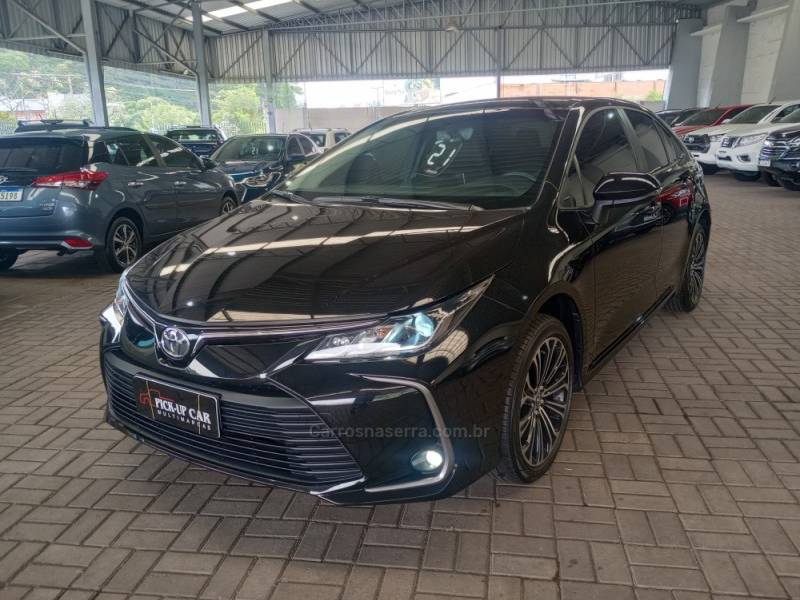 TOYOTA - COROLLA - 2020/2021 - Preta - R$ 137.000,00