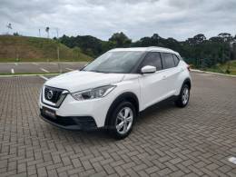 NISSAN - KICKS - 2020/2021 - Branca - R$ 92.000,00