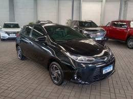 TOYOTA - YARIS - 2023/2023 - Preta - R$ 112.000,00