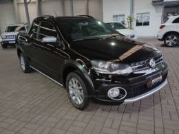 VOLKSWAGEN - SAVEIRO - 2013/2014 - Preta - R$ 65.000,00