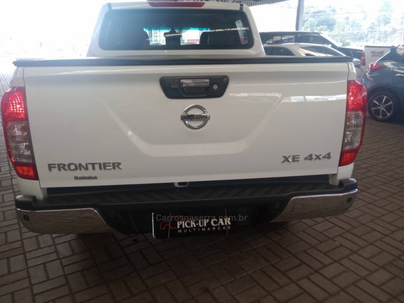 NISSAN - FRONTIER - 2018/2019 - Branca - R$ 188.000,00