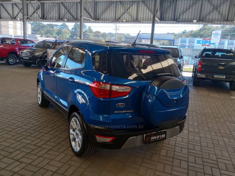 FORD - ECOSPORT - 2017/2018 - Azul - R$ 82.000,00