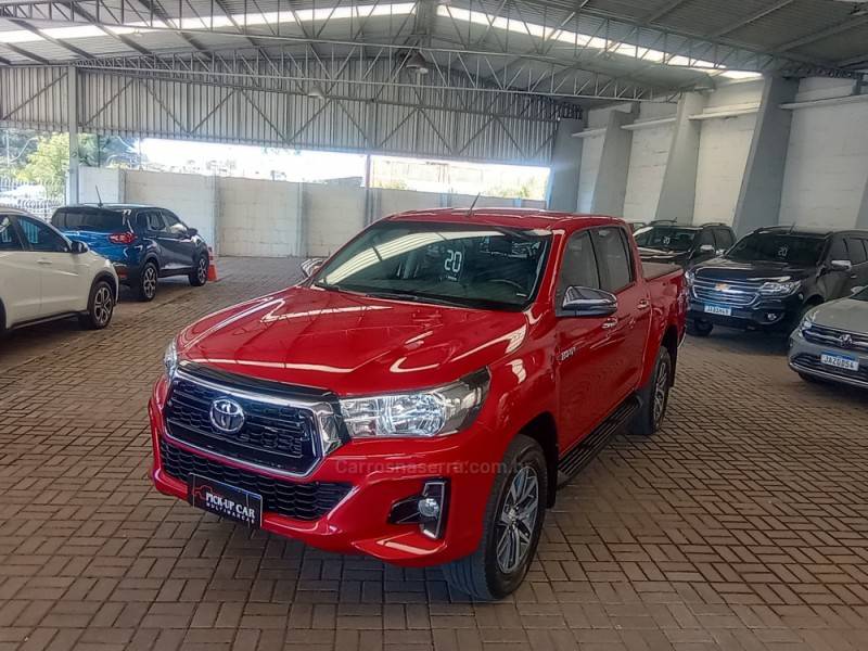 TOYOTA - HILUX - 2020/2020 - Vermelha - R$ 225.000,00