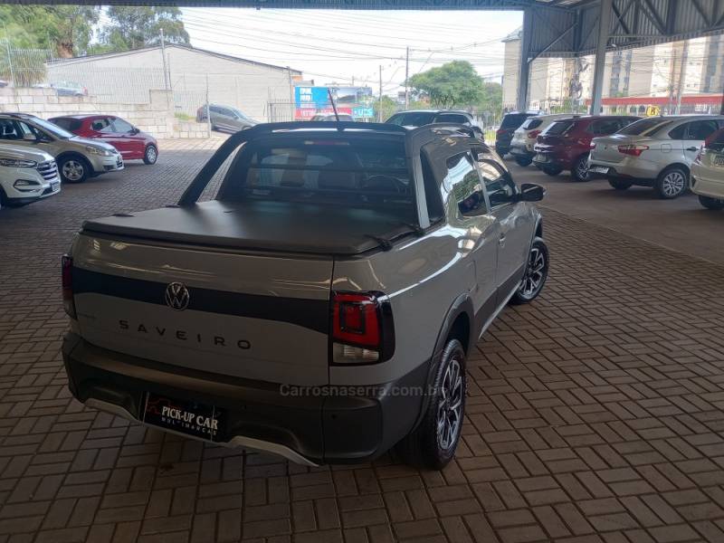 VOLKSWAGEN - SAVEIRO - 2023/2024 - Cinza - R$ 116.000,00