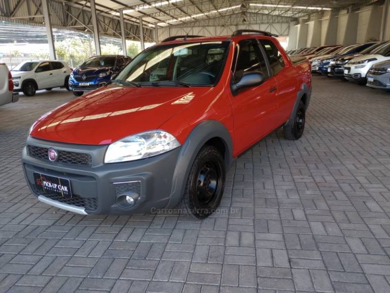 FIAT - STRADA - 2015/2015 - Vermelha - R$ 63.000,00