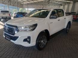 TOYOTA - HILUX - 2019/2020 - Branca - R$ 223.000,00