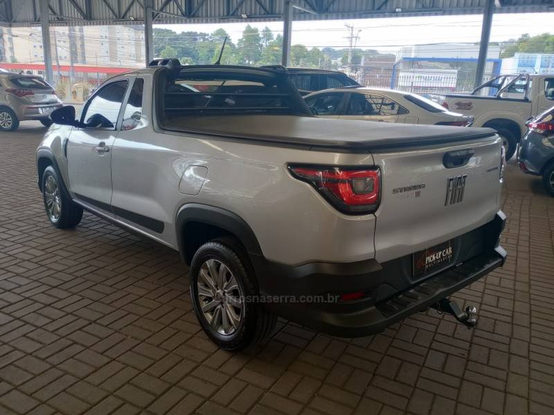 FIAT - STRADA - 2020/2021 - Prata - R$ 90.000,00