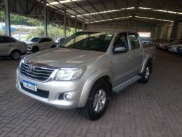 TOYOTA - HILUX - 2014/2014 - Prata - R$ 120.000,00