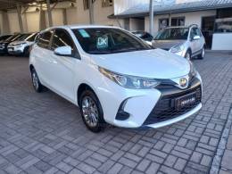 TOYOTA - YARIS - 2024/2025 - Branca - R$ 122.000,00