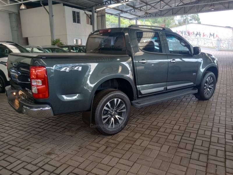 CHEVROLET - S10 - 2019/2020 - Cinza - R$ 202.000,00