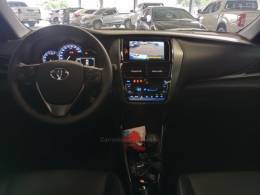 TOYOTA - YARIS - 2023/2023 - Preta - R$ 112.000,00