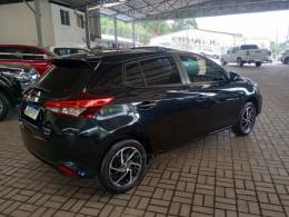 TOYOTA - YARIS - 2023/2023 - Preta - R$ 112.000,00