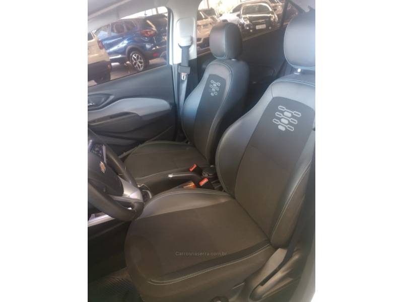 CHEVROLET - ONIX - 2019/2019 - Branca - R$ 67.000,00