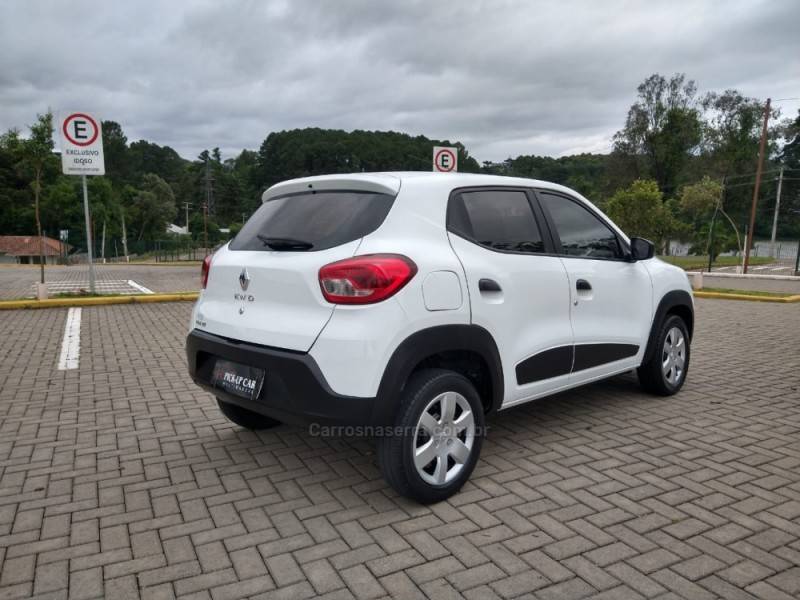 RENAULT - KWID - 2018/2019 - Branca - R$ 41.000,00