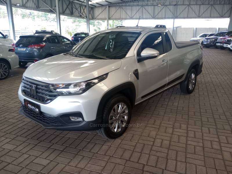 FIAT - STRADA - 2020/2021 - Prata - R$ 90.000,00